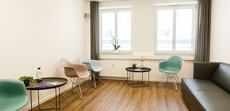 Rezeption & Zwartezimmer · Praxissharing MVZ MADERMA GmbH Dr. Mader & Kollegen